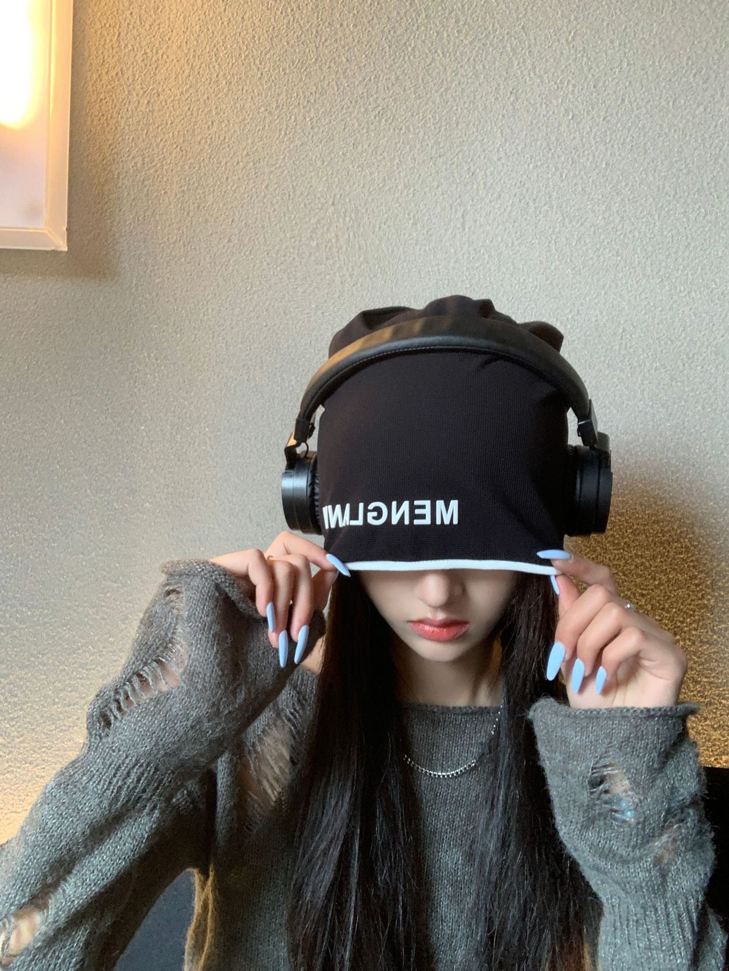 【小物】小顔効果 英字柄帽子G23371