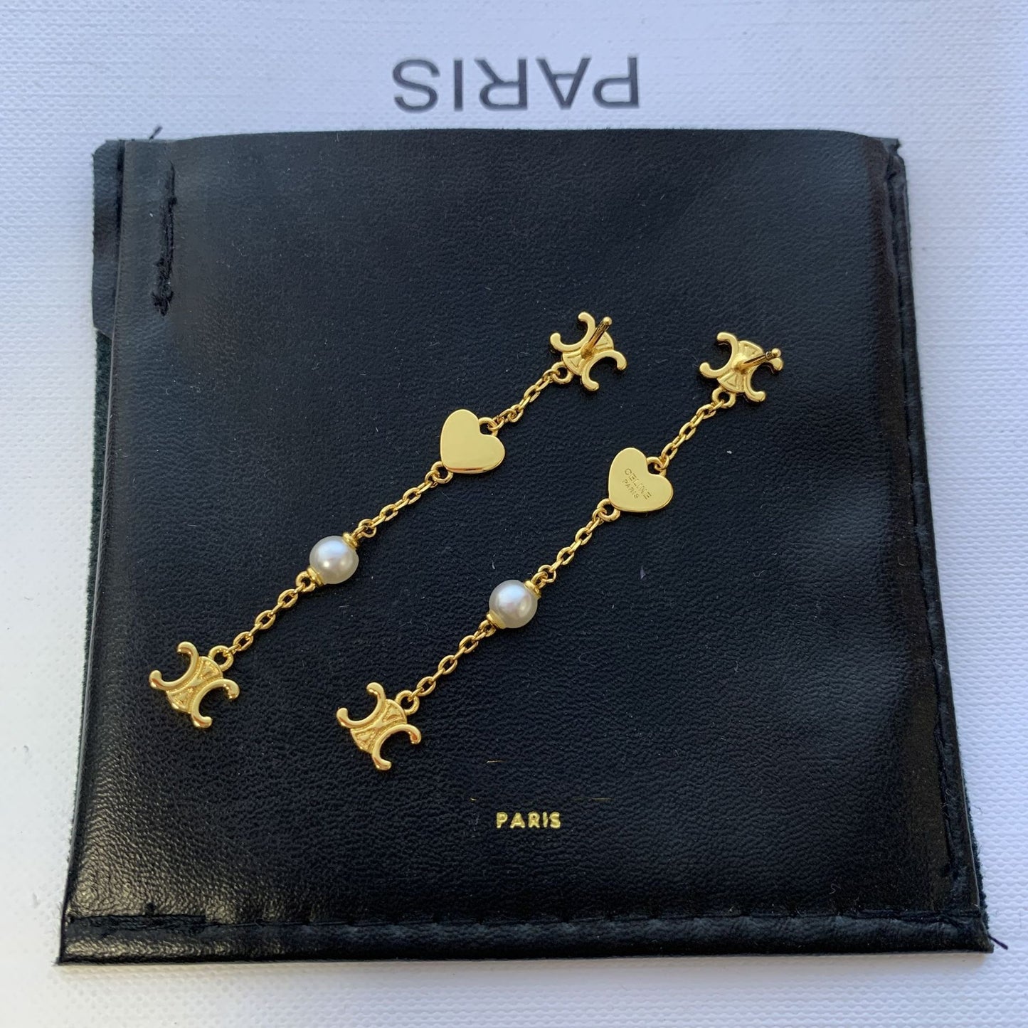 【小物】英字柄パールピアスアクセサリーG21625