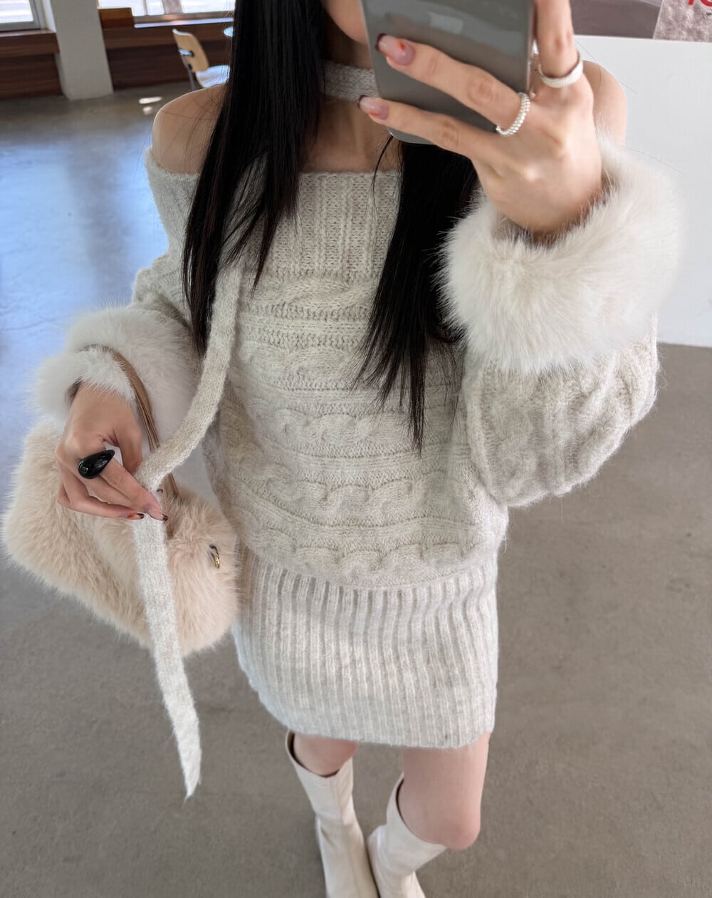 【dress】チョーカー付袖ファーオフショルダーニットワンピース　N2892