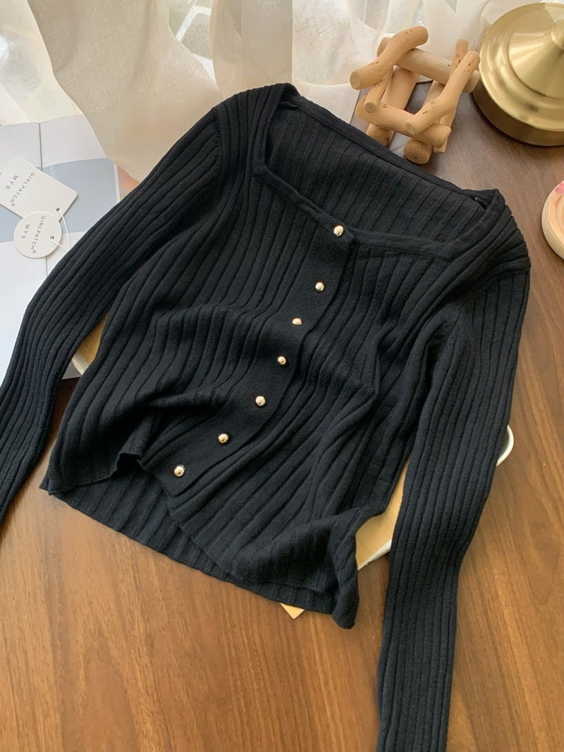 【outer】ボタンデザインニットセーター　M29417