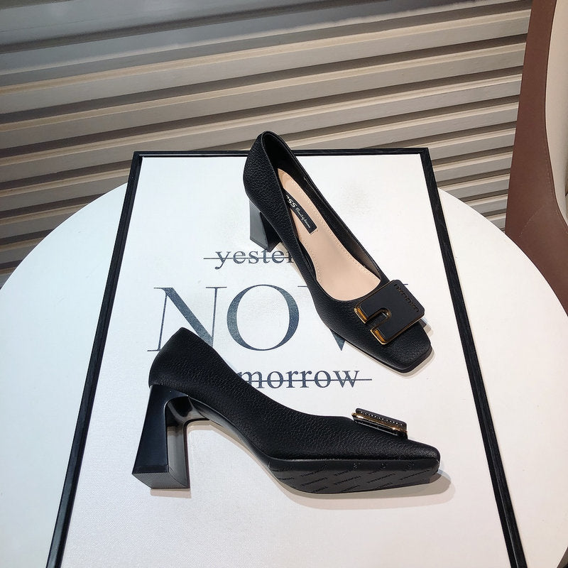 【shoes】スクエアトゥチャンキーヒールパンプスG23648