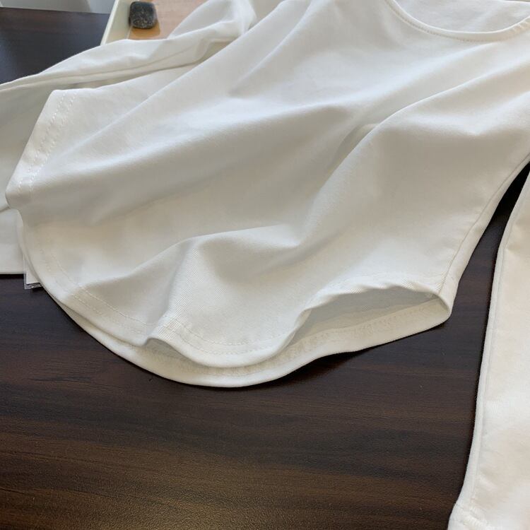 【tops】長袖Tシャツ　M29424