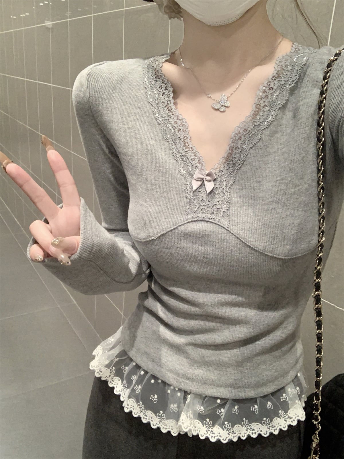 【tops】レース切り替え長袖Tシャツ　M29399