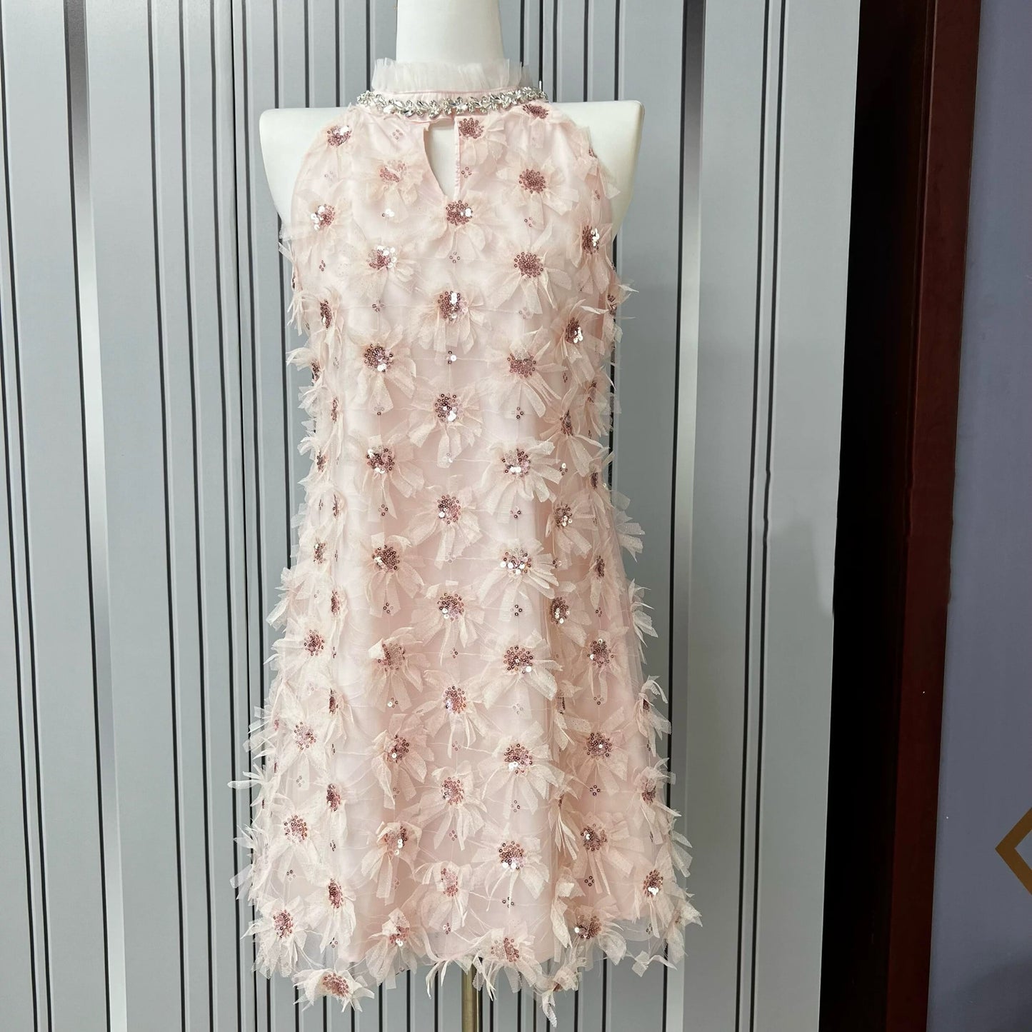 【dress】フラワーモチーフホルターネックワンピース　M24639