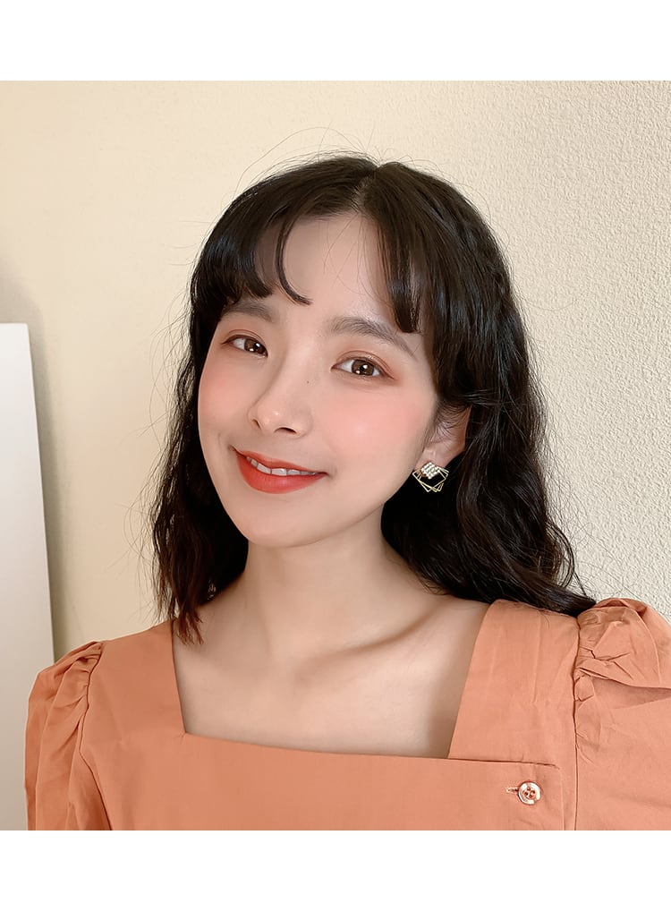 【小物】ピアスアクセサリー人気上昇中 chicファッション幾何模様ラインストーン