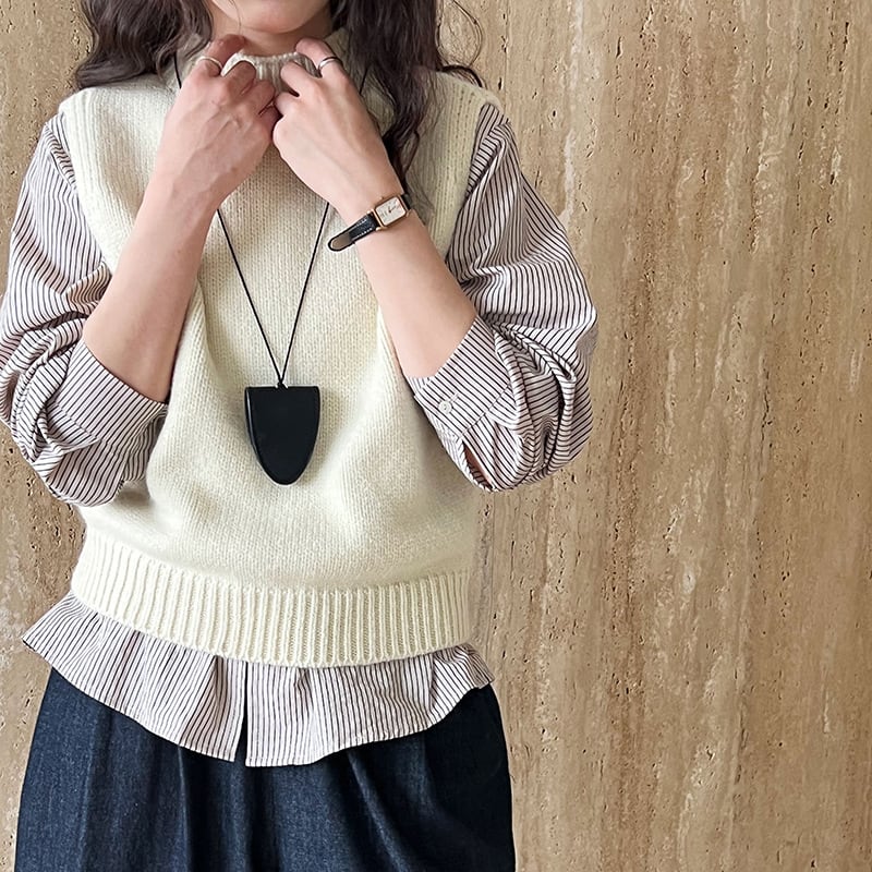 【outer】バックオープンニットベスト Q7096