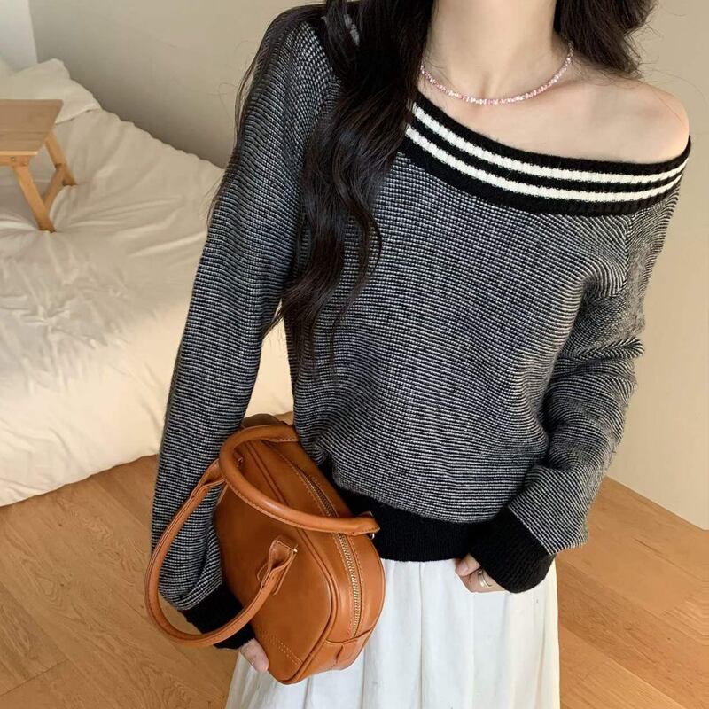 【tops】オフショルダーニットトップス Q8117