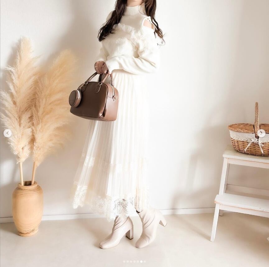 【tops】オフショルダーチュールドッキングニットセーター　M27584