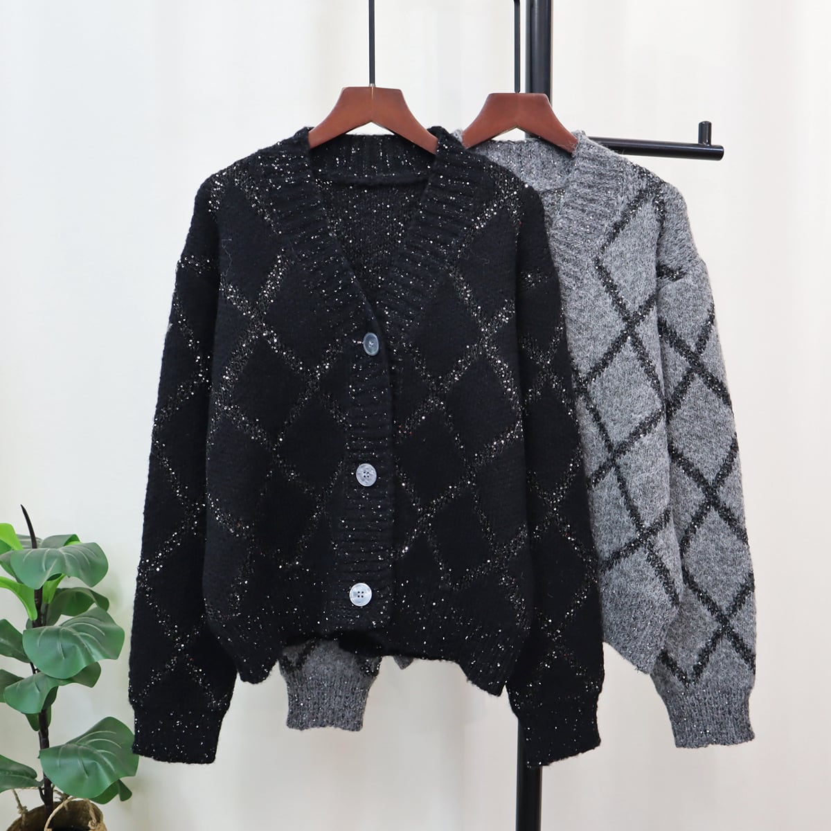 【outer】スパンコールニットカーデ　M27830