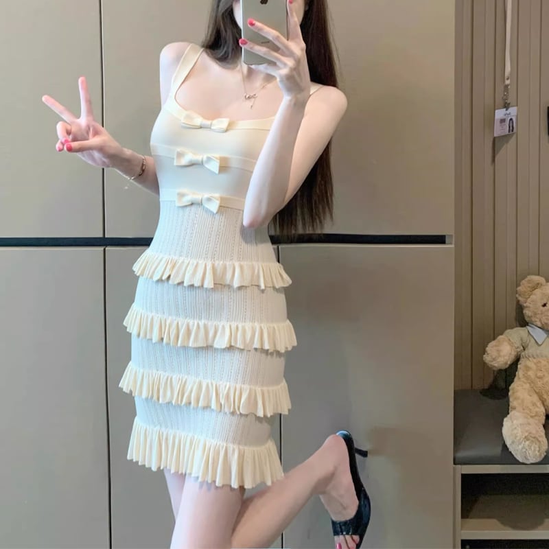 【dress】リボン付きニットティアードキャミワンピース Q8382