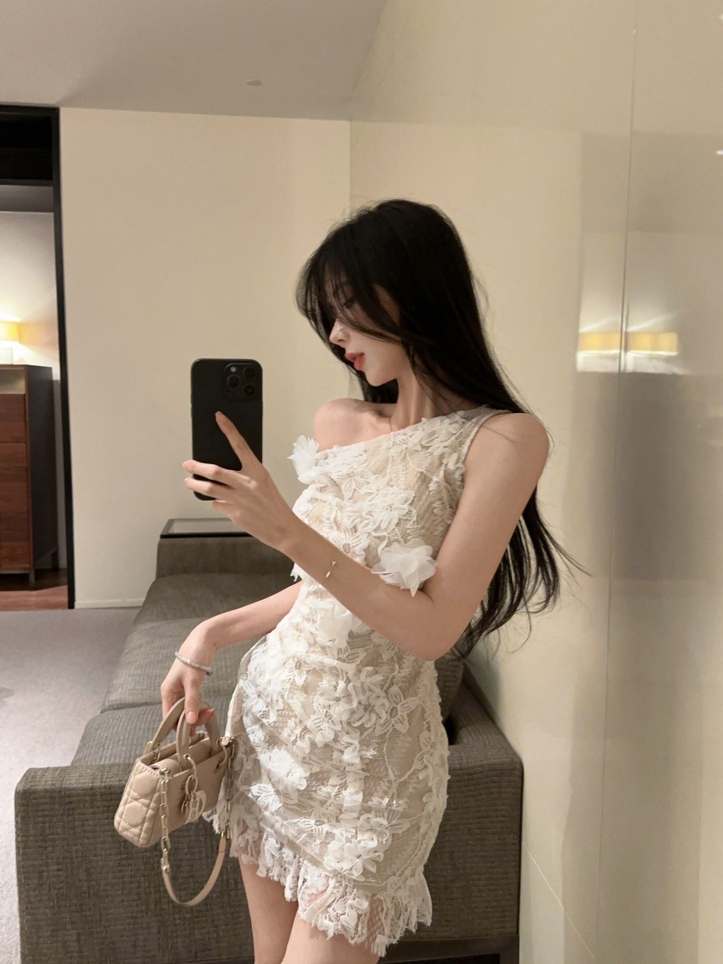 【dress】オフショルダー刺繍レースワンピース　M30262
