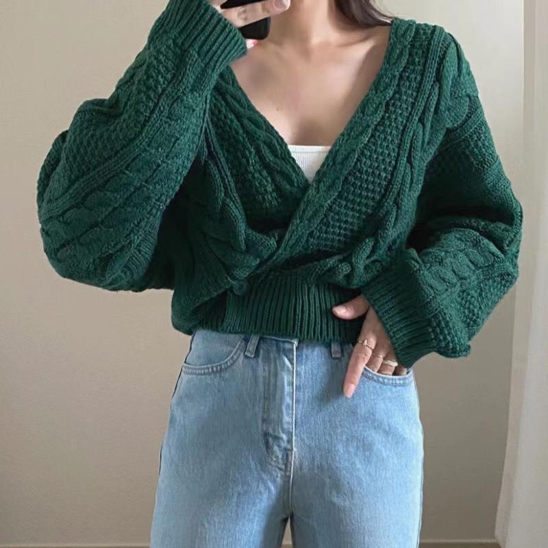 【tops】Vネックニットセーター　M25600