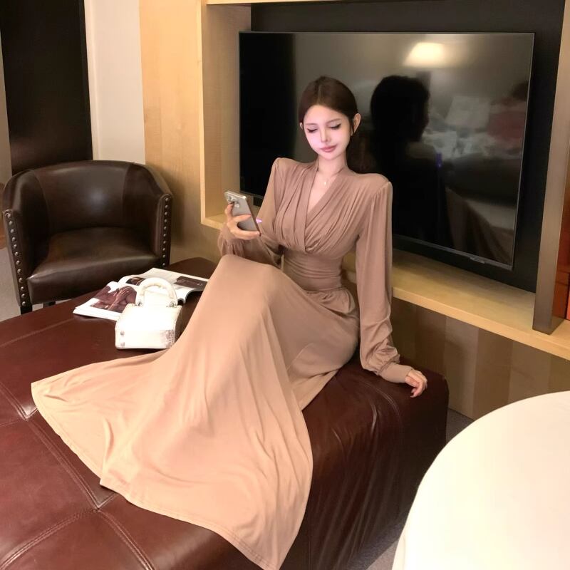 【dress】クロスネックロングワンピース Q7014