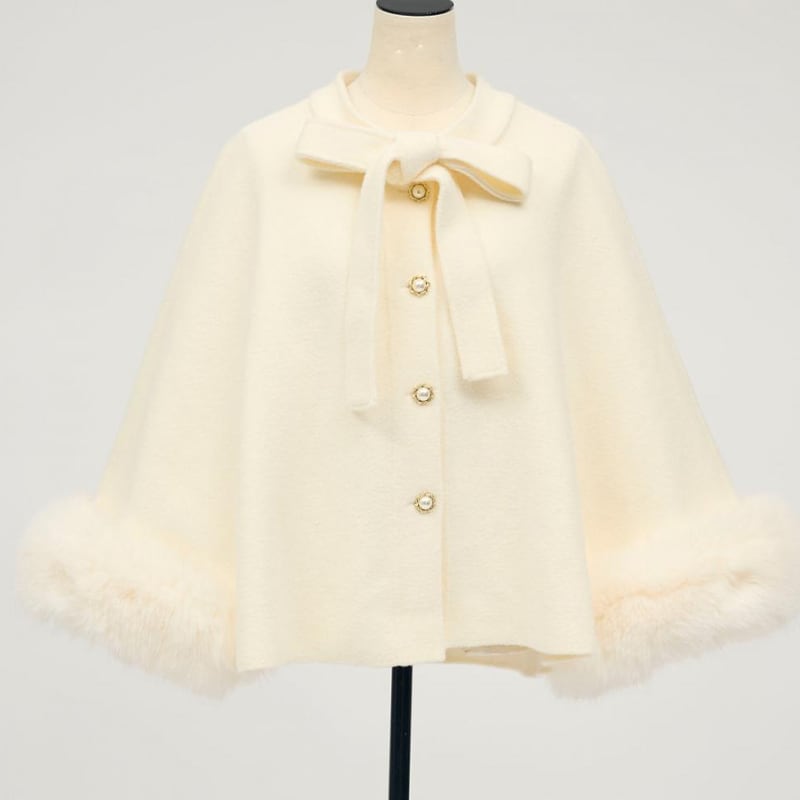 【outer】ファー付きケープ Q7704