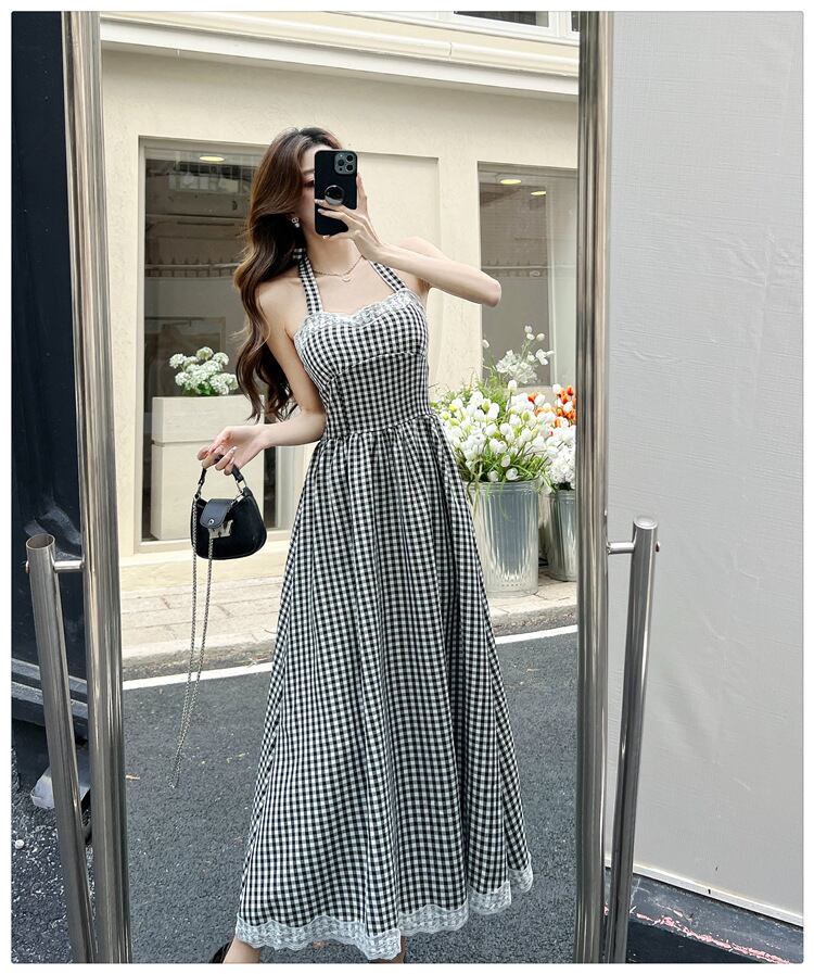 【dress】レース切り替えホルターネックワンピース　M29995