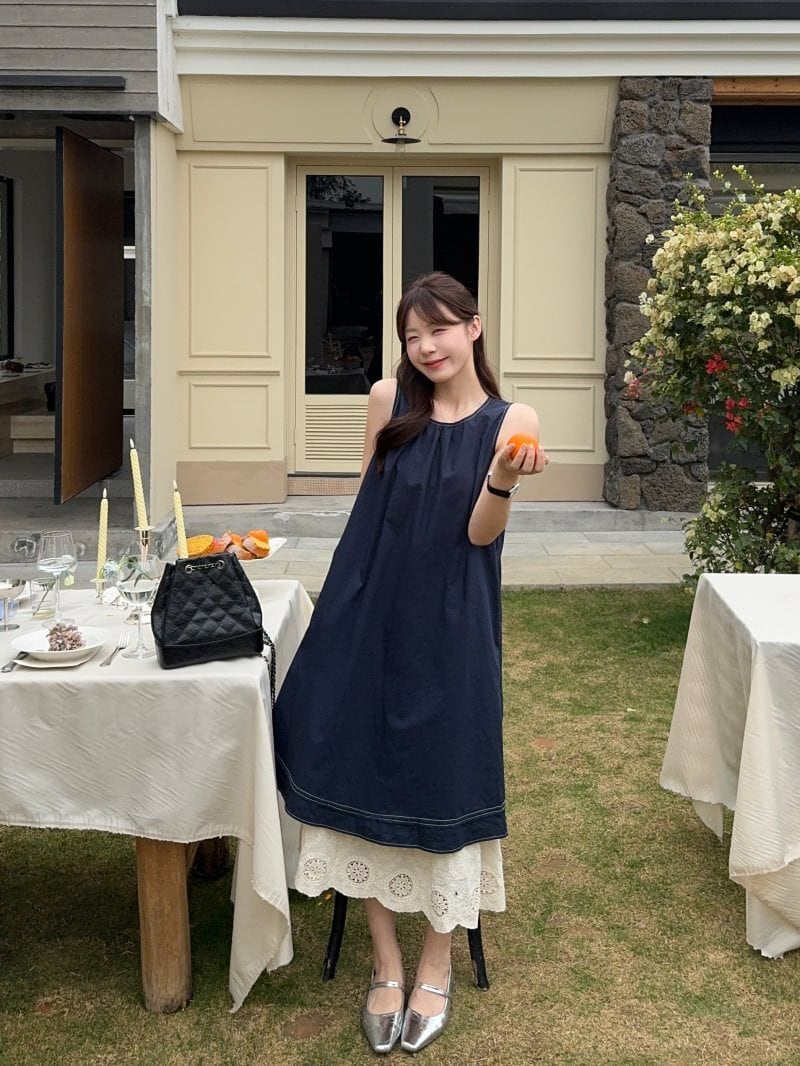 【dress】レース切り替えノースリーブワンピース　M29817