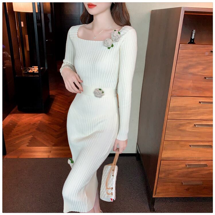 【dress】刺繍立体フラワーニットワンピース　M28216