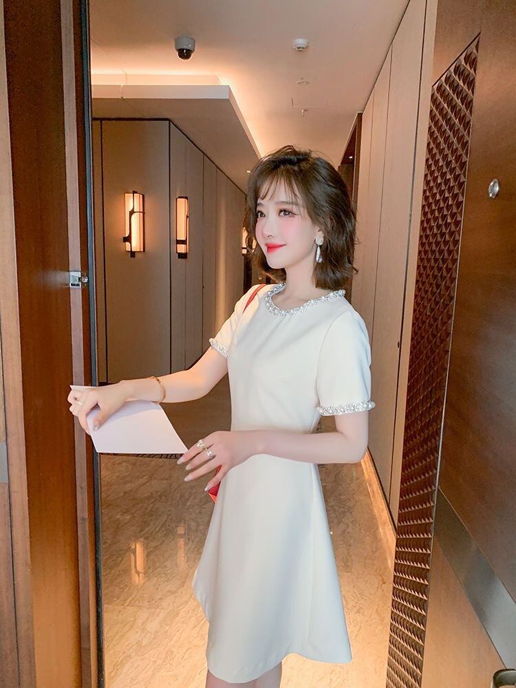 【dress】美人度アップラウンドネック半袖ビーズ飾り無地韓国ファッションワンピースF5030