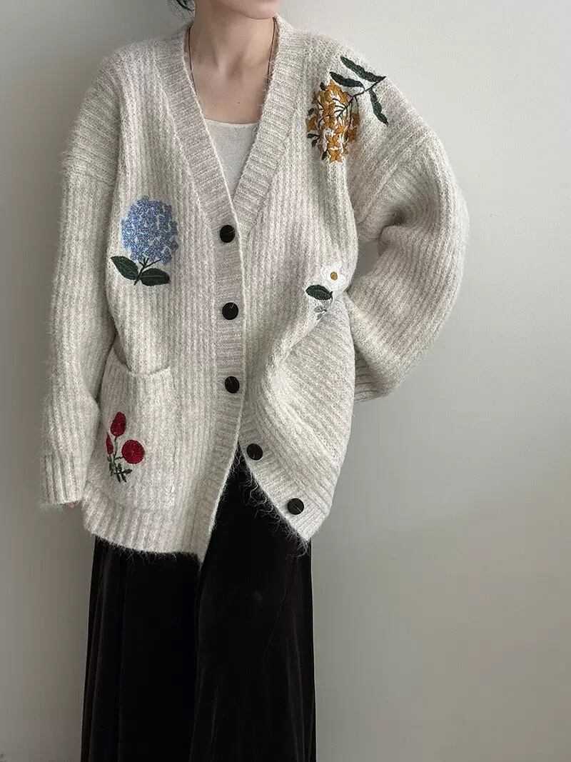 【outer】フラワー刺繡ニットカーディガン Q6972