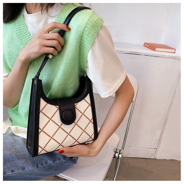 【小物】高級感 シンプルINS風ファッションショルダーバッグ G2151