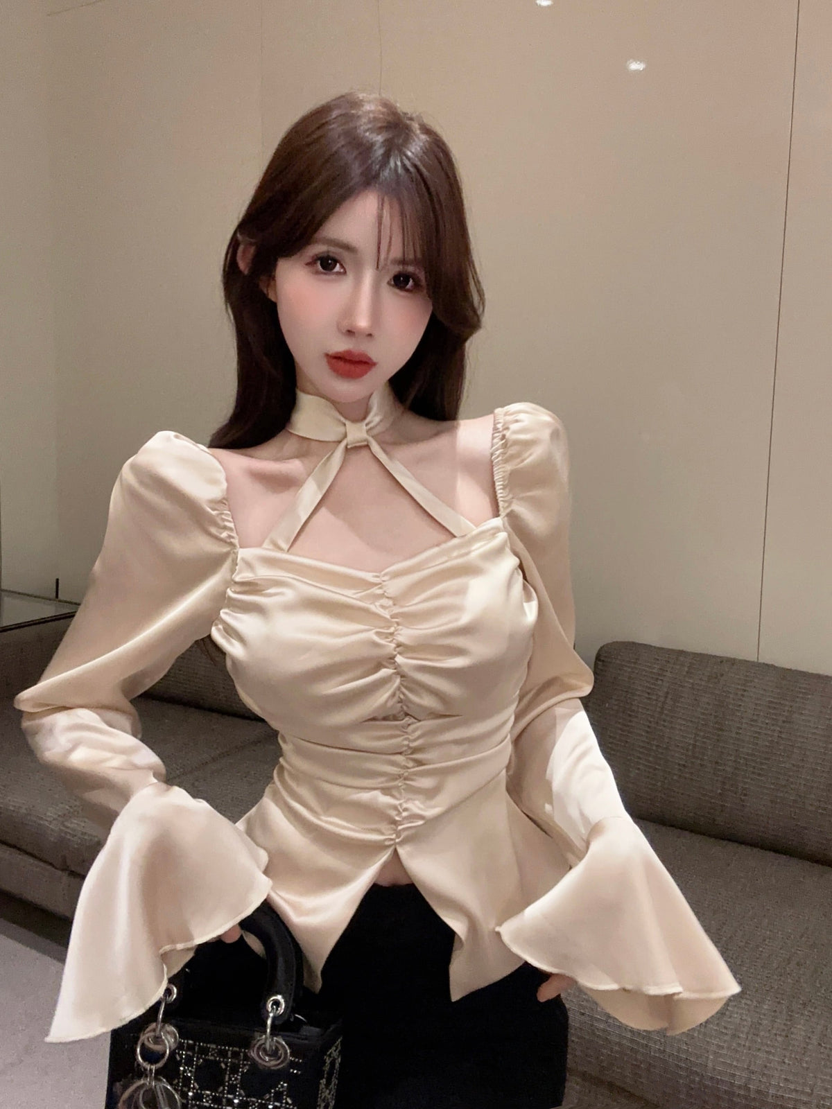 【tops】ホルターネックブラウス　M26375