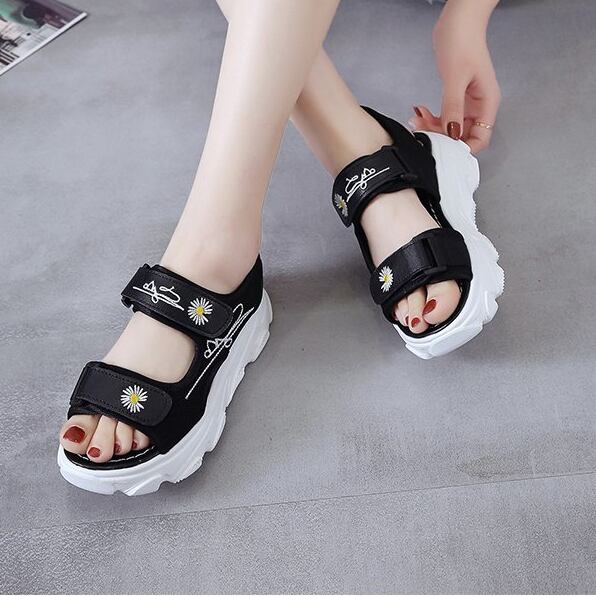 【shoes】清純甘くて女子力UP！花柄配色履きやすい合わせやすいサンダル