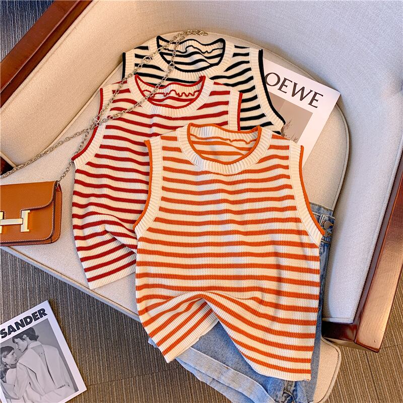 【tops】ボーダー柄ニットタンクトップF7178