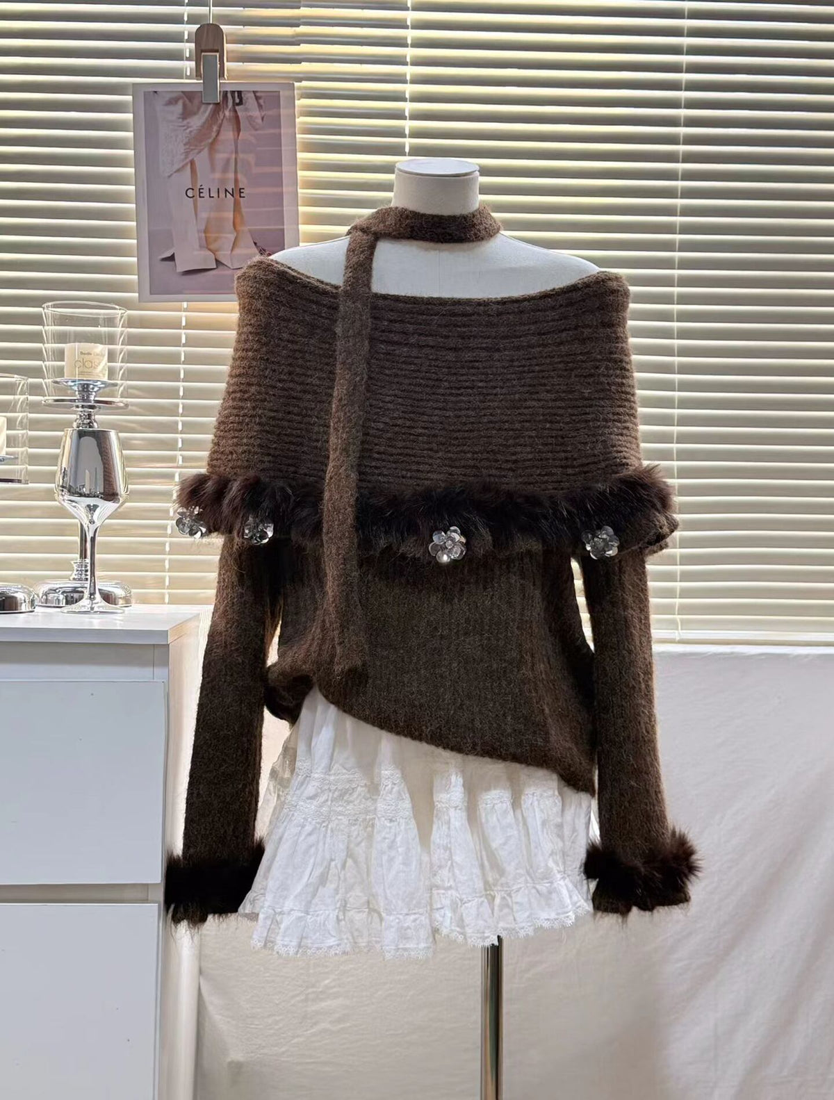 【tops】オフショルダーファードッキングニットトップス Q7599