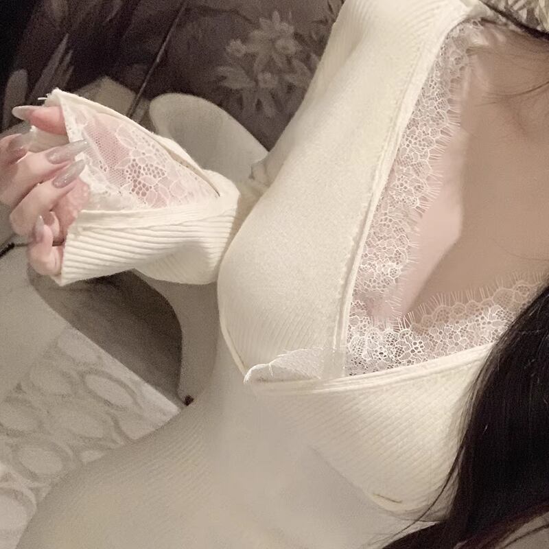 【dress】クロスネックレースドッキングニットワンピース Q7799