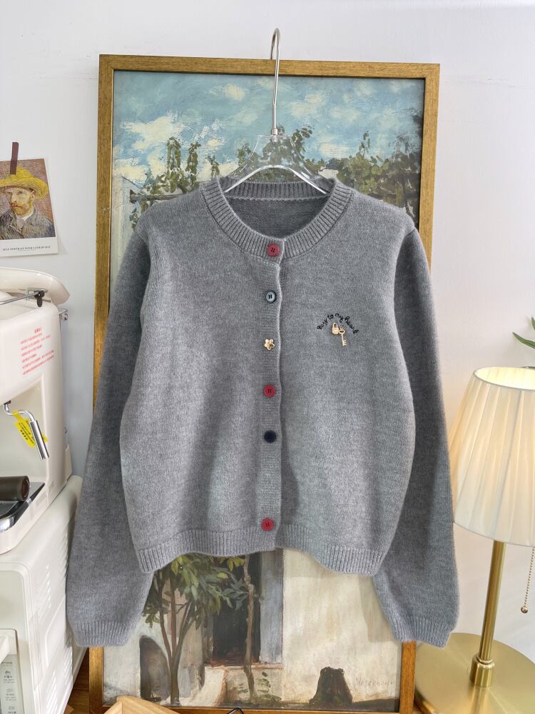 【outer】刺繍ニットカーデ　M28625
