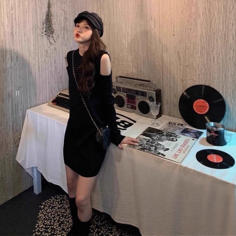 【dress】オープンショルダーニットワンピース Q7576