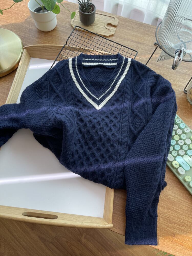 【tops】Vネックニットセーター　M28962