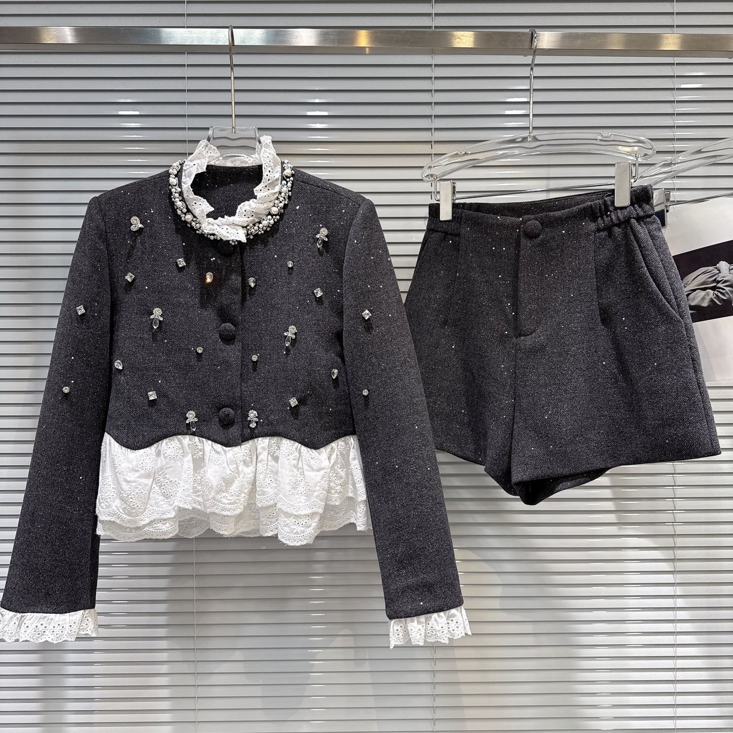 【set】レースドッキングショートジャケット×ショートパンツセット N3479