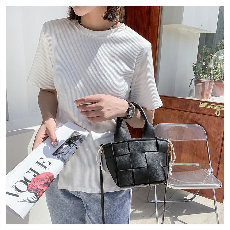 【小物】秋冬新作気質満点ファッション合わせやすい肩掛け斜め掛けバッグ G3582