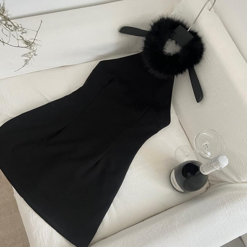 【dress】ファー付きホルターネックワンピース Q7636