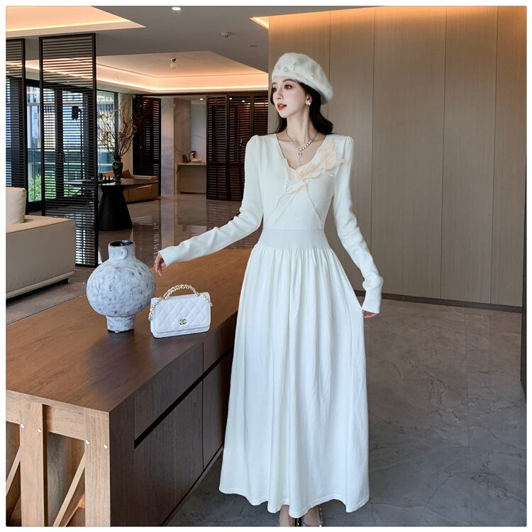 【dress】立体フラワーニットワンピース　M27827