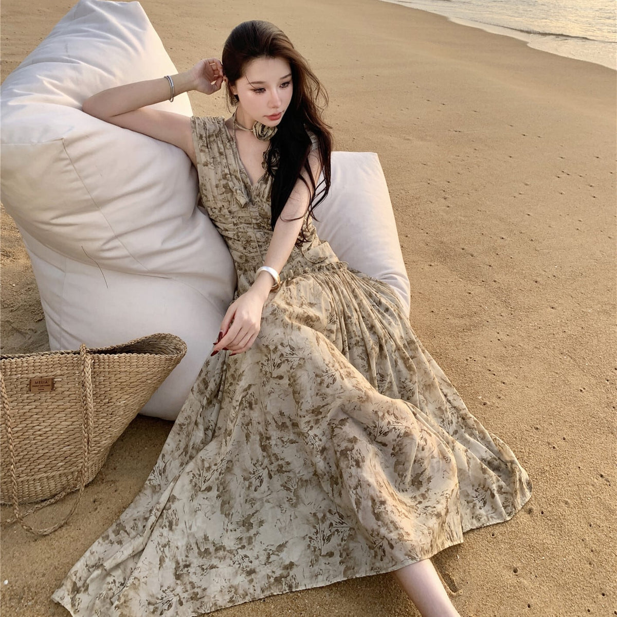 【dress】Vネックプリントワンピース　M24584
