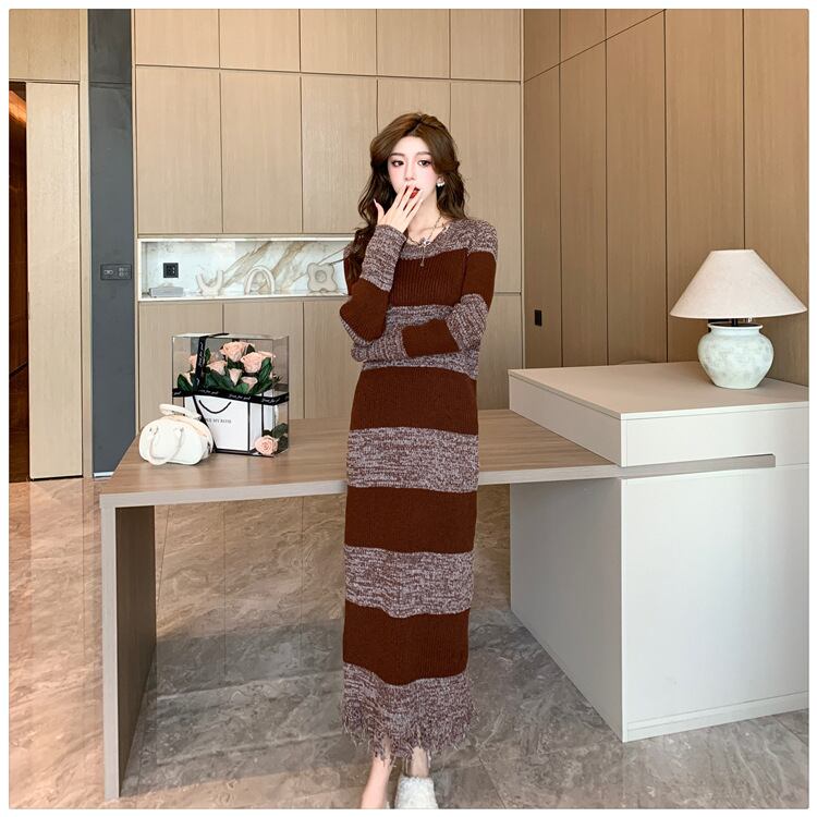 【dress】ボーダー柄ニットワンピース　M18572