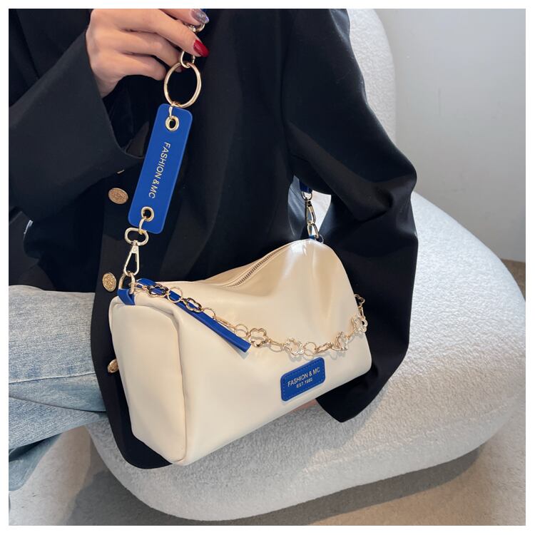 【小物】ファッション 高級感シンプル合わせやすい高品質オシャレ肩掛け斜め掛けG5360