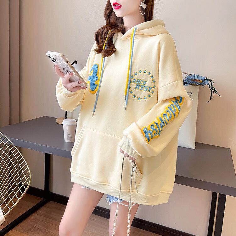 【tops】刺繍フーディーパーカー　M18641
