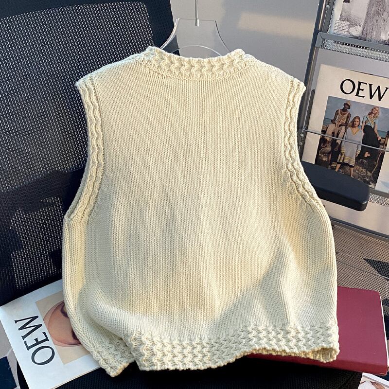 【outer】4色展開ニットベスト Q8067
