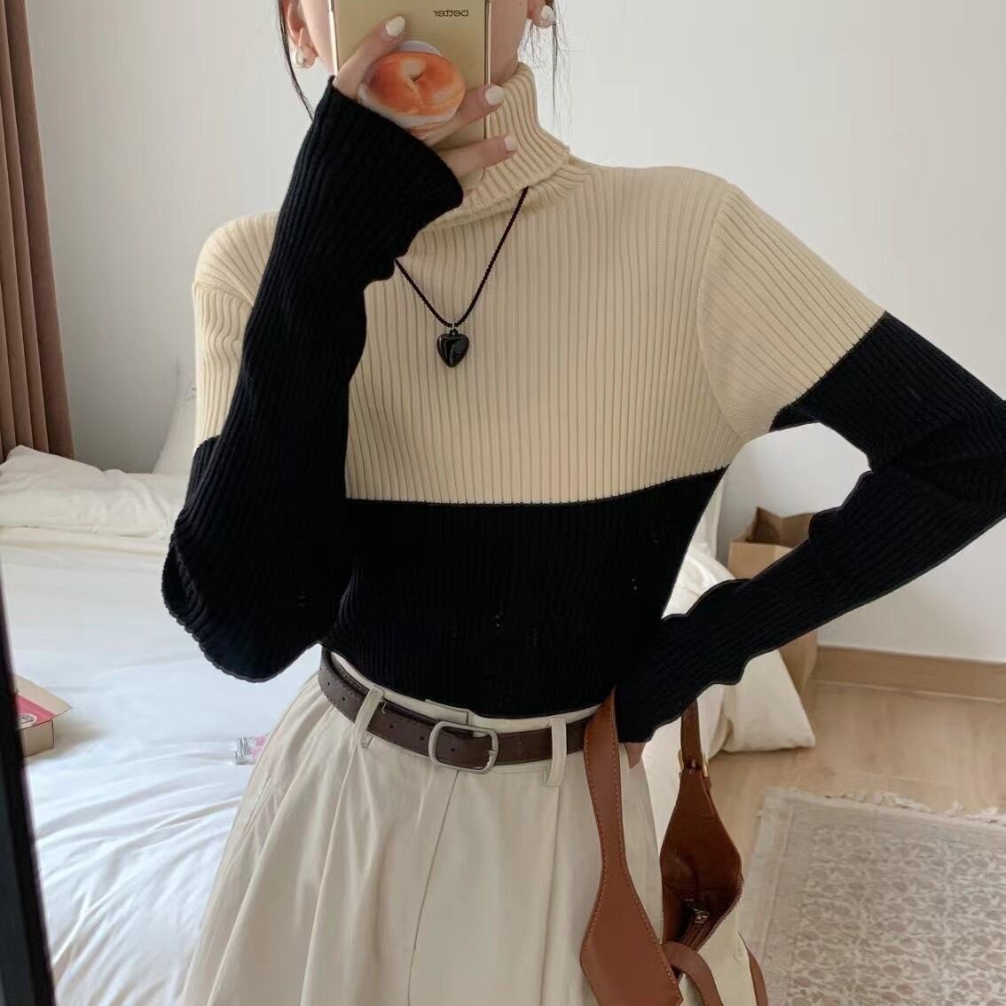 【tops】配色ハイネックニットプルオーバー　M18923