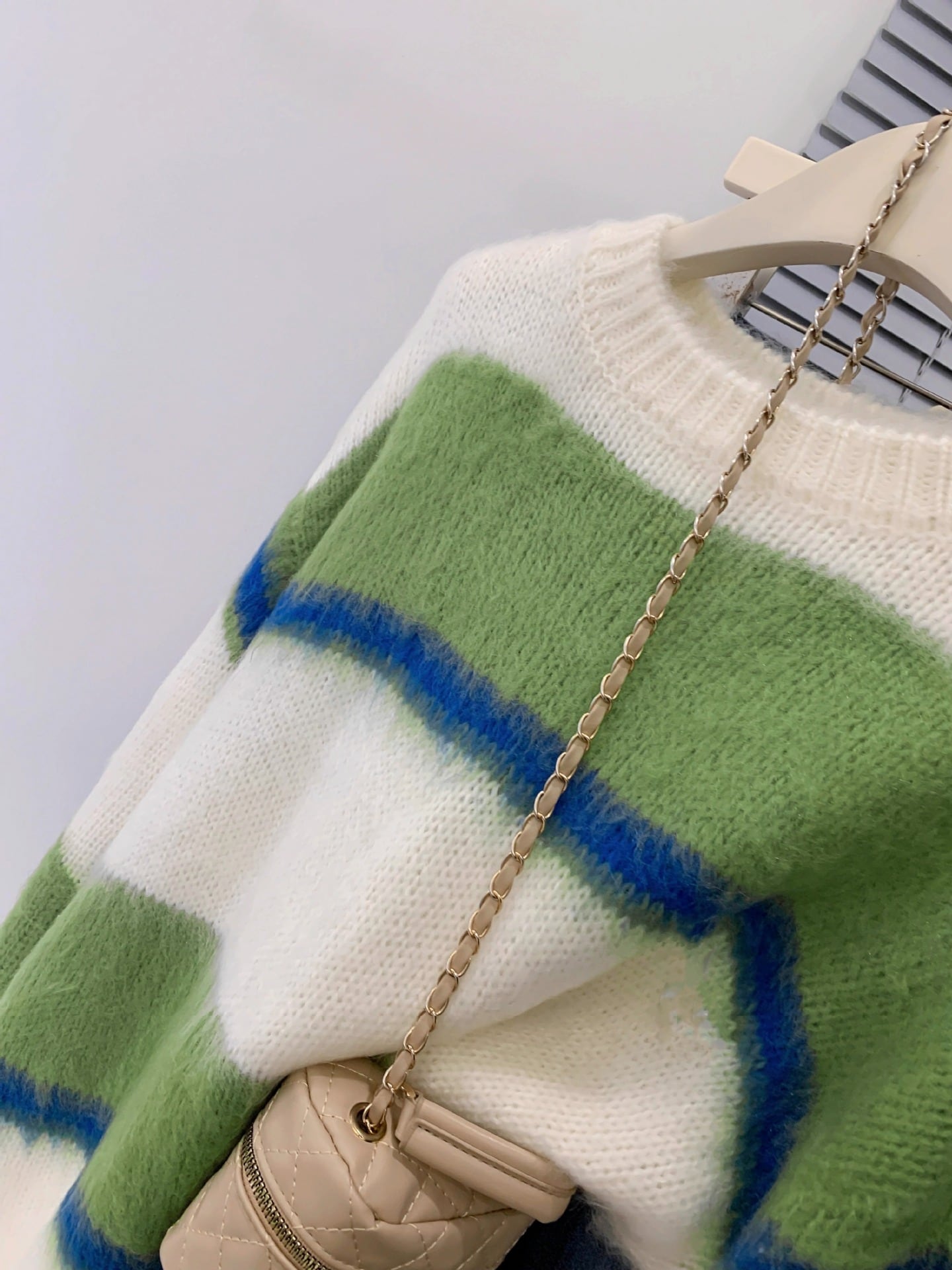 【tops】クルーネックボーダー柄ニットセーター　M29263