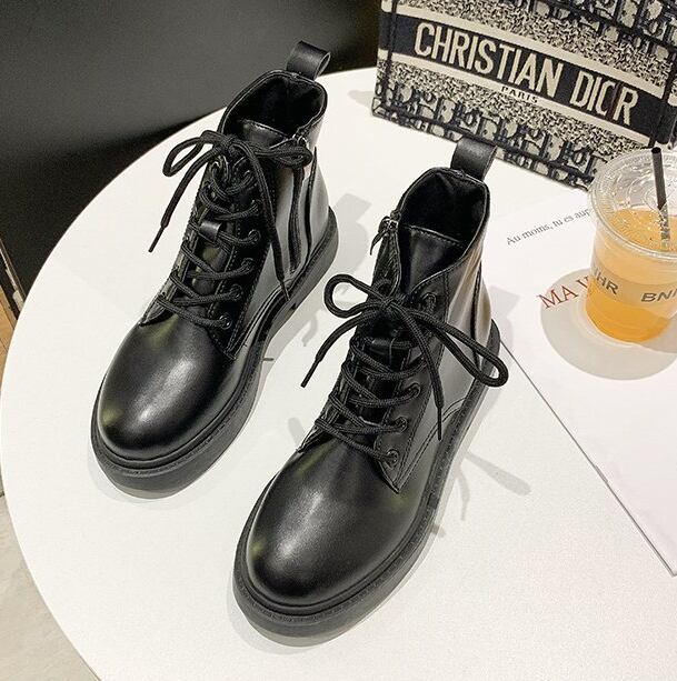 【shoes】秋新作無地おしゃれ履きやすいジッパー付き美脚魅せラウンドトゥマーティンブーツF0975