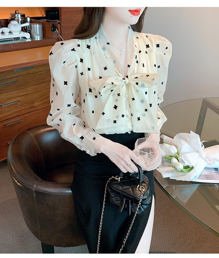 【tops】リボン付きブラウス　M29372
