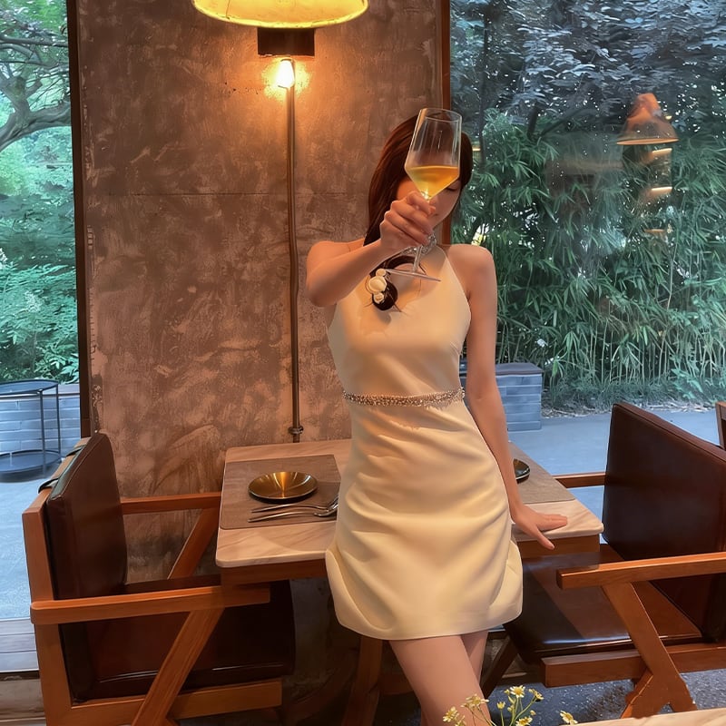 【dress】ラインストーン付きノースリーブワンピース Q8437