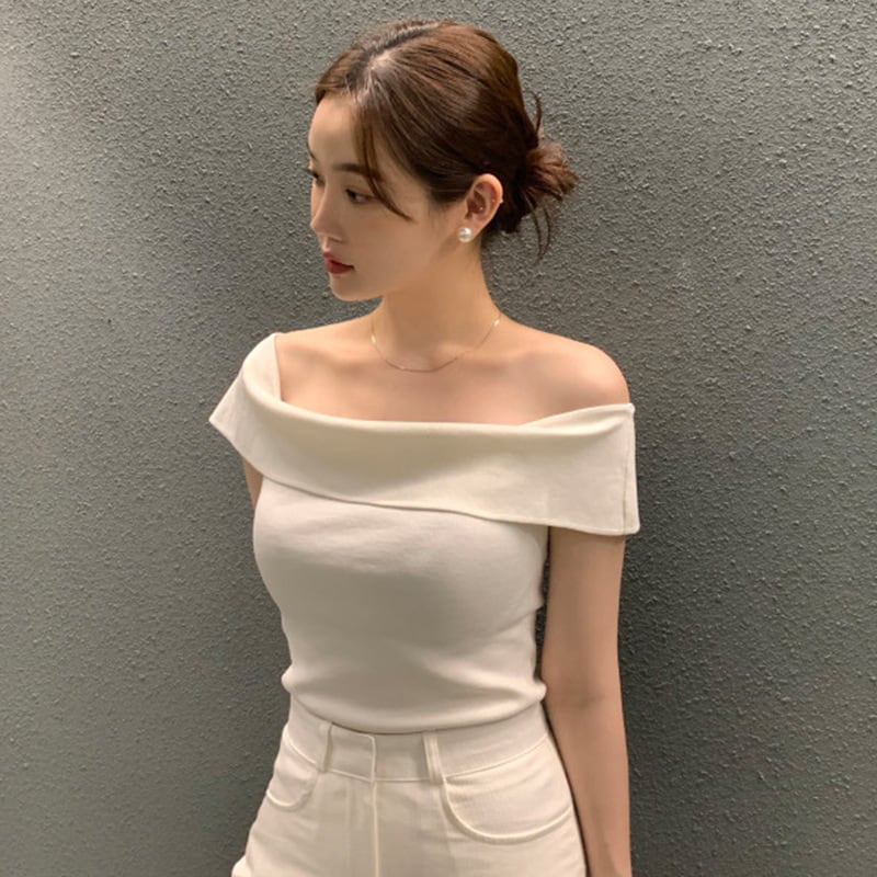 【tops】韓流スタイルchic〜気質満点体型カバーセクシー肩見せトップス着痩せニット G14899