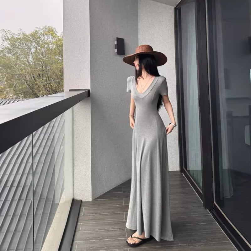 【dress】Vネックタイトロングワンピース Q8302
