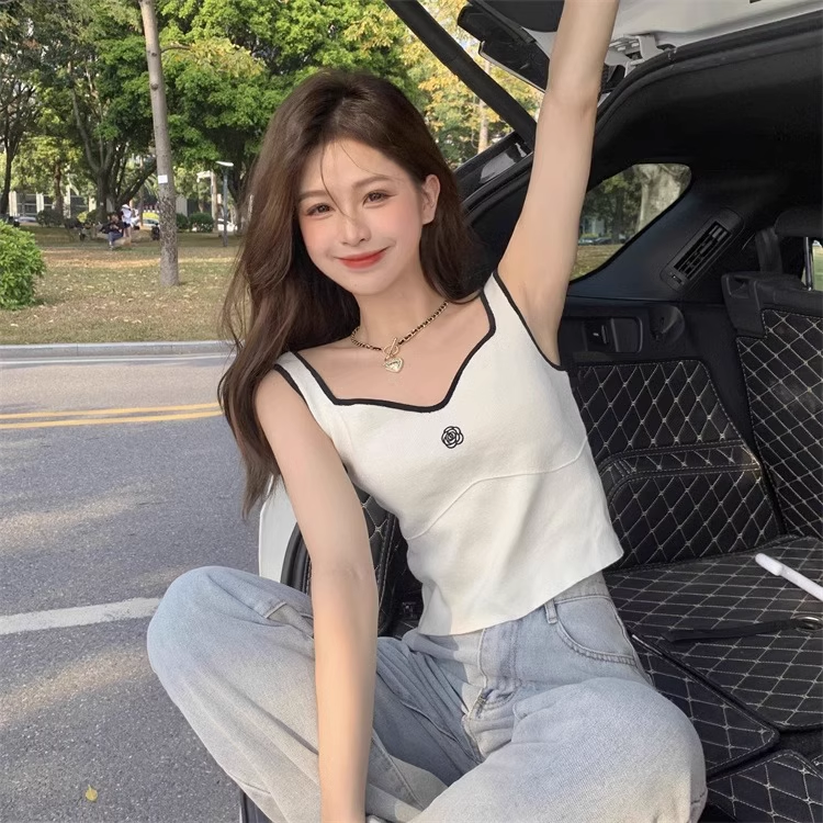 【tops】2色スクェアネックニットタンクトップF7812