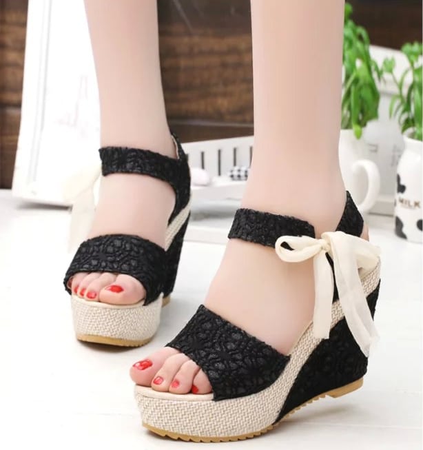 【shoes】人気item！3色シンプル履きやすい無地キレー目サンダル